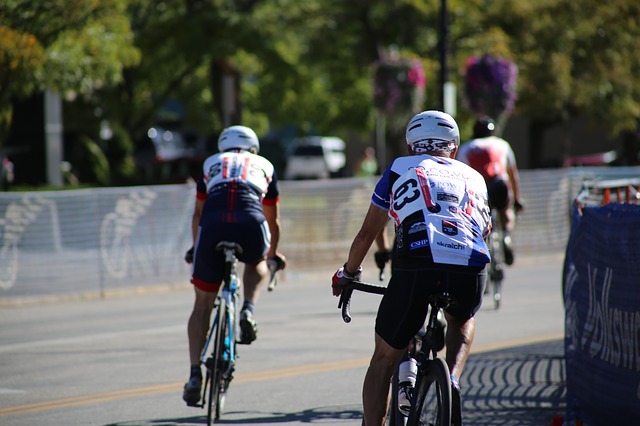 bicycle-race-438829_640